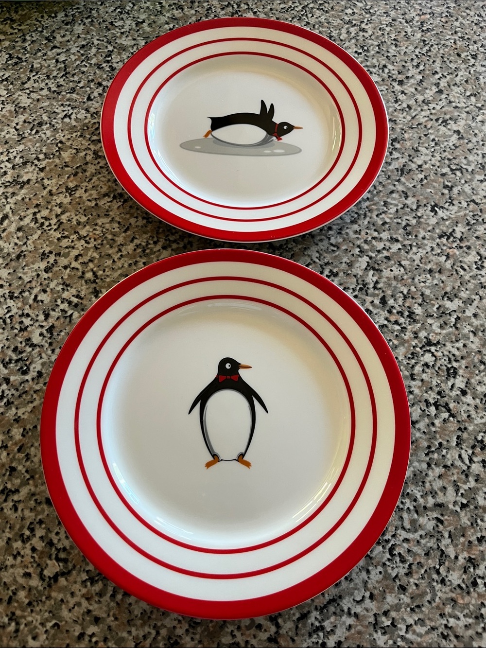 Field's Marketplace Red & White Penguin and Polar Bear Canapé Plates - Set of 6 - Picture 3 of 7